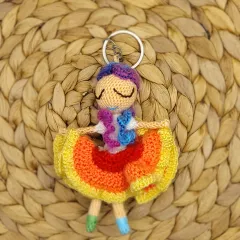 Renkli Dansçı Amigurumi Anahtarlık
